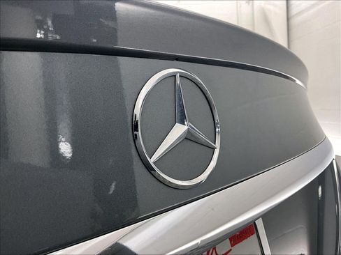 Used 2018 Mercedes-Benz C 300 Sedan image 32