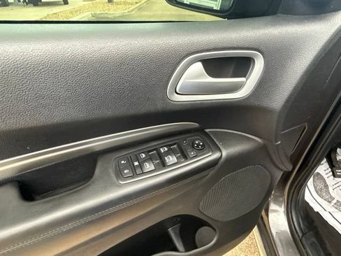 Used 2019 Dodge Durango SXT w/ 3rd Row Seating Group AWD/4WD image 11