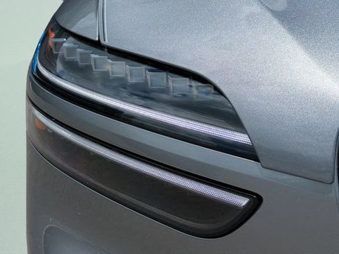 New 2026 Genesis GV70 2.5T Advanced AWD/4WD image 25