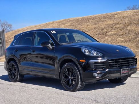 Used 2018 Porsche Cayenne image 9