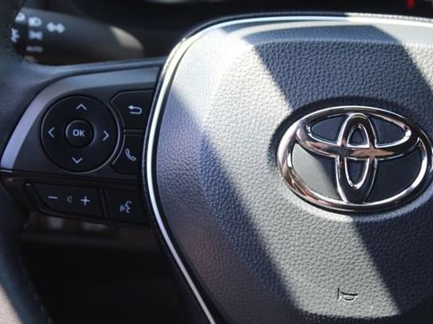 Used 2023 Toyota RAV4 XSE AWD/4WD image 17