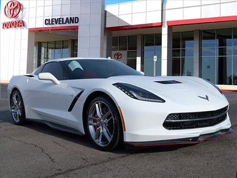 Used 2017 Chevrolet Corvette Stingray Coupe image 1