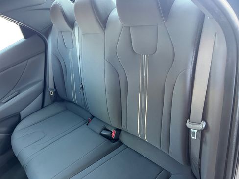 Used 2023 Hyundai Elantra SEL image 13