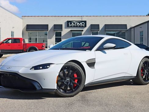 Used 2019 Aston Martin V8 Vantage Coupe RWD image 44