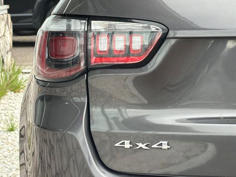 Used 2023 Jeep Compass Limited image 8