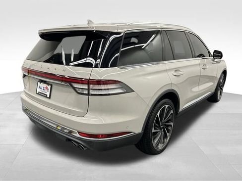 Used 2020 Lincoln Aviator Reserve w/ Equipment Group 202A image 9