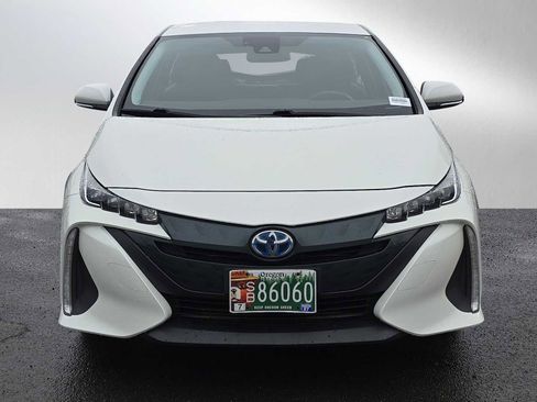 Certified 2018 Toyota Prius Prime Plus image 10