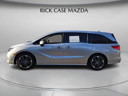 Used 2023 Honda Odyssey Elite image 3