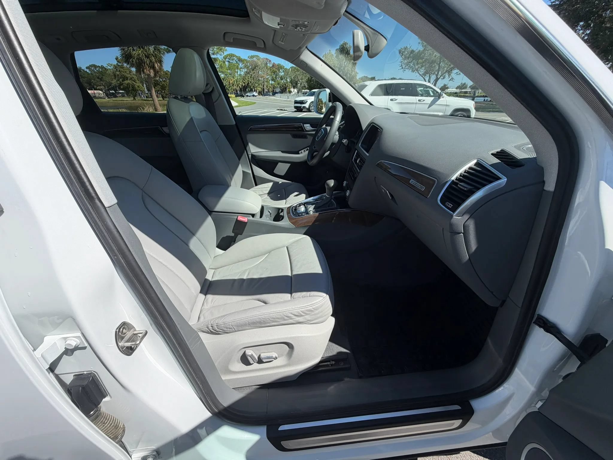 Used 2016 Audi Q5 2.0T Premium Plus AWD/4WD image 38