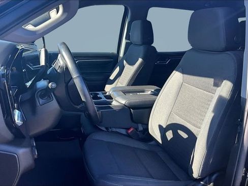 Used 2022 Chevrolet Silverado 1500 LT image 24