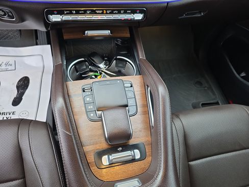 Used 2021 Mercedes-Benz GLS 450 4MATIC image 22