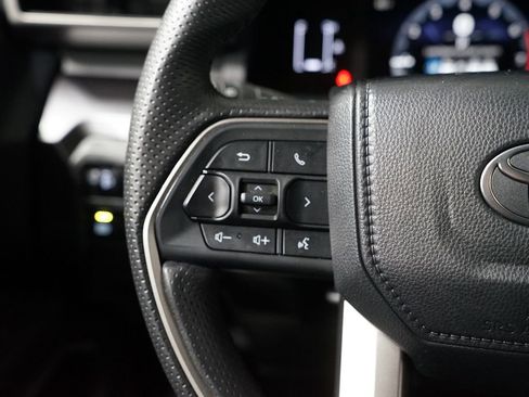 Used 2025 Toyota 4Runner SR5 image 15