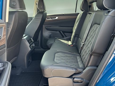 New 2026 Volkswagen Atlas SEL Premium R-Line AWD/4WD image 16