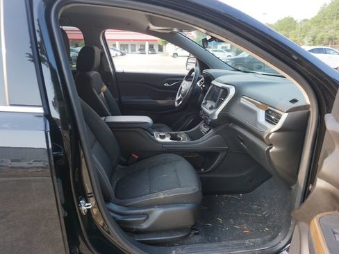 Used 2023 GMC Acadia SLE FWD image 16
