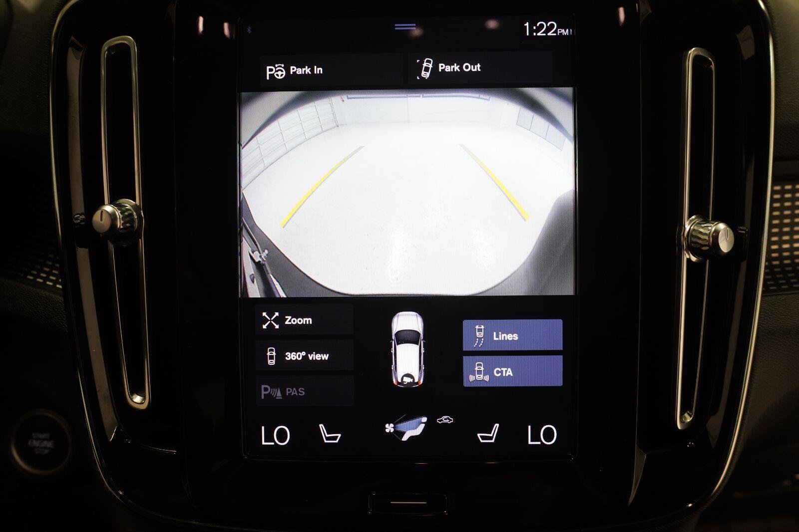 Used 2021 Volvo XC40 T4 R-Design w/ Protection Package Premier FWD image 22