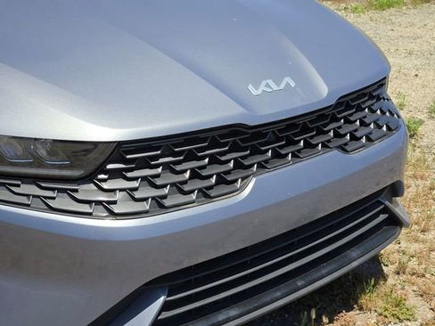 Used 2023 Kia K5 LXS FWD image 5