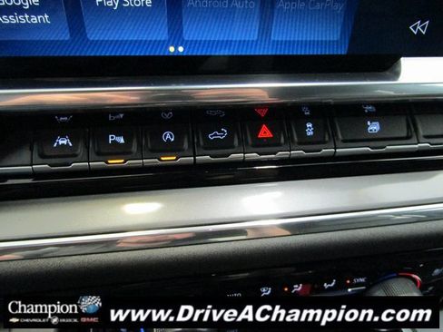 Used 2023 Chevrolet Silverado 1500 High Country image 41