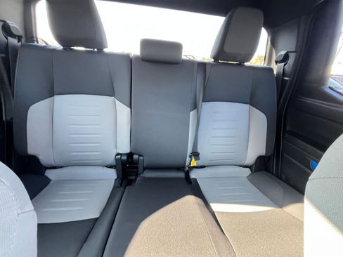 Used 2025 Toyota Tacoma TRD Off-Road image 36