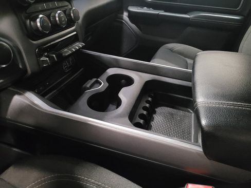 Used 2019 RAM 1500 Big Horn AWD/4WD image 26