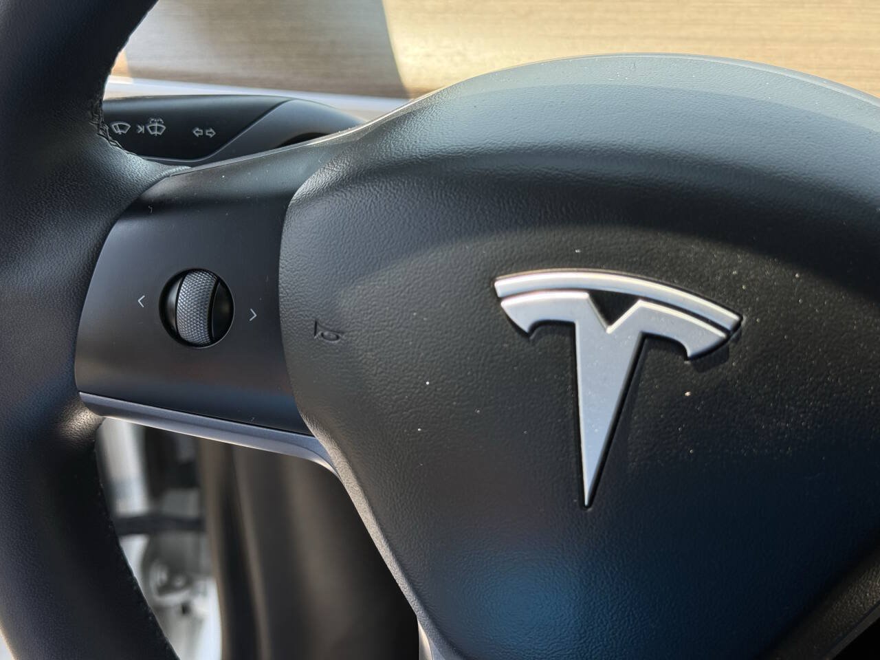 Used 2021 Tesla Model Y Long Range AWD/4WD image 13