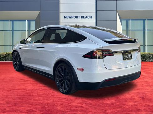 Used 2024 Tesla Model X AWD/4WD image 3