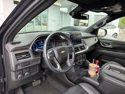 Used 2023 Chevrolet Suburban LT AWD/4WD image 5