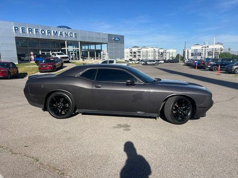 Used 2018 Dodge Challenger SXT Plus RWD image 3