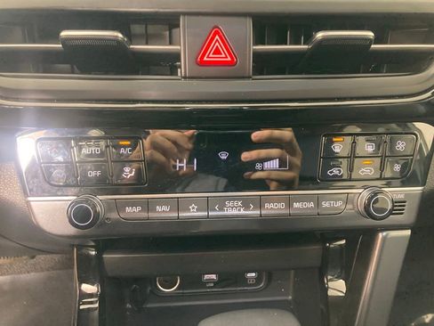 Certified 2024 Kia Seltos S image 8