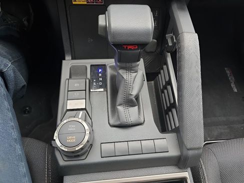 Used 2025 Toyota 4Runner TRD Sport image 17