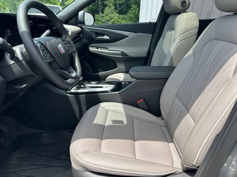 Used 2025 Buick Envista Avenir FWD image 10
