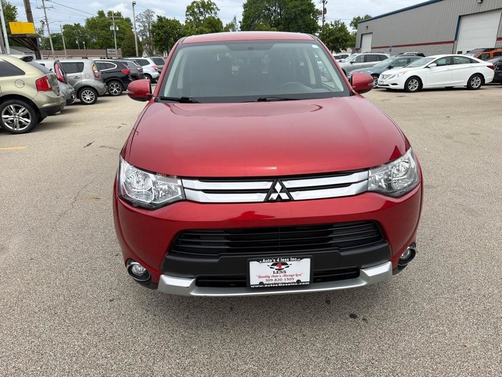 Used 2015 Mitsubishi Outlander SE FWD image 3