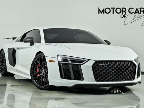 Used 2018 Audi R8 V10 w/ Premium Package RWD image 1
