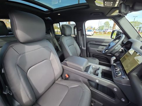 New 2026 Land Rover Defender 110 X-Dynamic SE AWD/4WD image 21