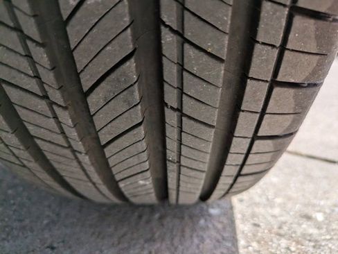 Used 2024 Toyota Corolla Cross LE w/ Moonroof Package image 12