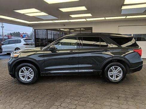 Used 2023 Ford Explorer XLT w/ Equipment Group 202A image 12