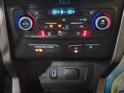 Used 2019 Ford Escape SE AWD/4WD image 20