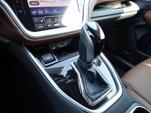 Certified 2022 Subaru Outback Touring image 31