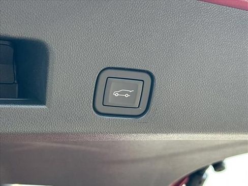 New 2026 GMC Acadia Denali Ultimate FWD image 13