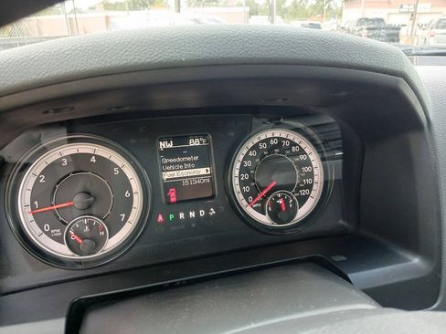Used 2019 RAM 1500 Classic SLT AWD/4WD image 3