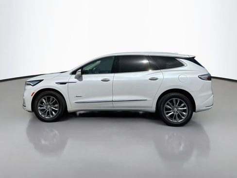 Used 2024 Buick Enclave Avenir FWD image 4