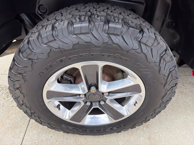 Certified 2020 Jeep Wrangler Unlimited Sahara w/ LED Lighting Group AWD/4WD image 7