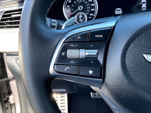 Used 2023 Genesis G70 2.0T w/ Sport Prestige Package image 21