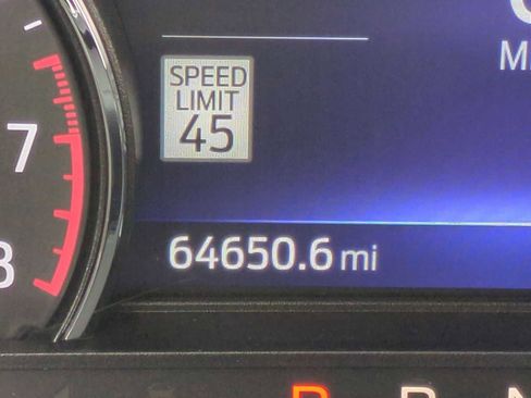 Used 2022 Ford Explorer Limited w/ Limited Technology Package image 12