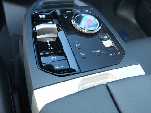 New 2026 BMW iX xDrive60 image 13