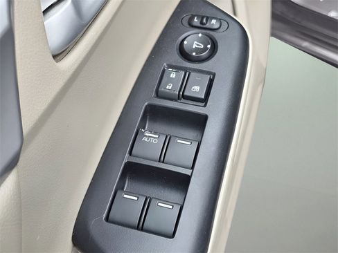 Used 2015 Honda Civic EX-L image 16