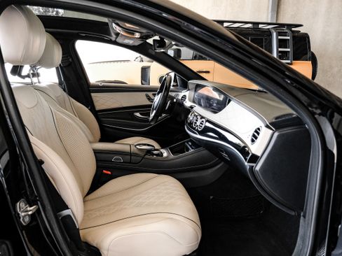 Used 2018 Mercedes-Benz S 560 Sedan image 33