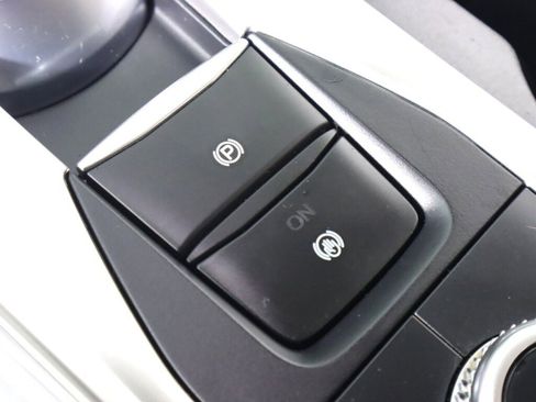 Used 2023 Ford Explorer XLT w/ Equipment Group 202A image 24