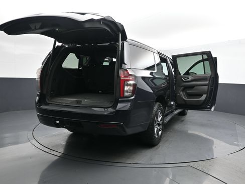 Used 2023 Chevrolet Suburban Z71 AWD/4WD image 31