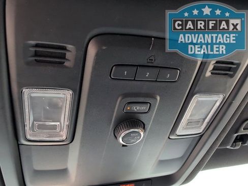 Certified 2024 Chevrolet Suburban LT RWD image 26