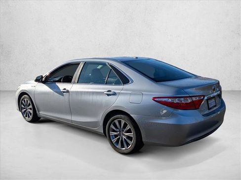Used 2016 Toyota Camry XLE image 4